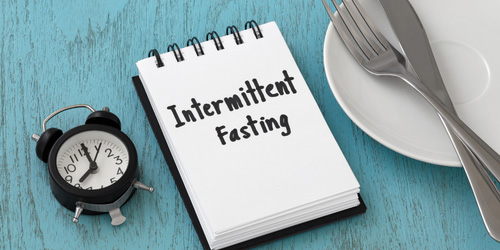 Intermittent fasting en sporten combineren, goed idee?